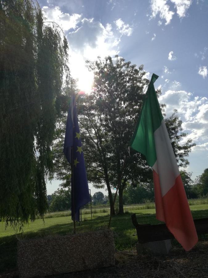 Agriturismo Boschi Reggiolo Eksteriør bilde